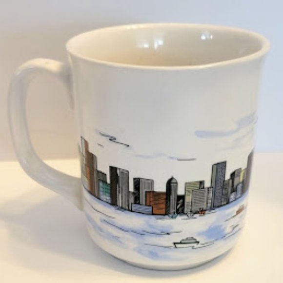 VINTAGE NEW YORK "THE STATUE OF LIBERTY" COFFEE MUG - Picture 3 of 6